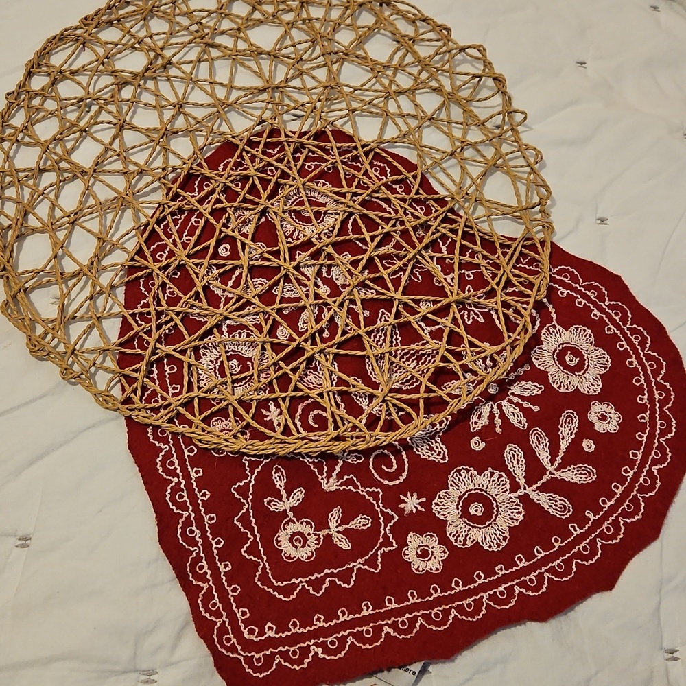 8.4 cupcakes & cashmere Red Heart Embroidered Textile Accent 4Round Woven Jute P